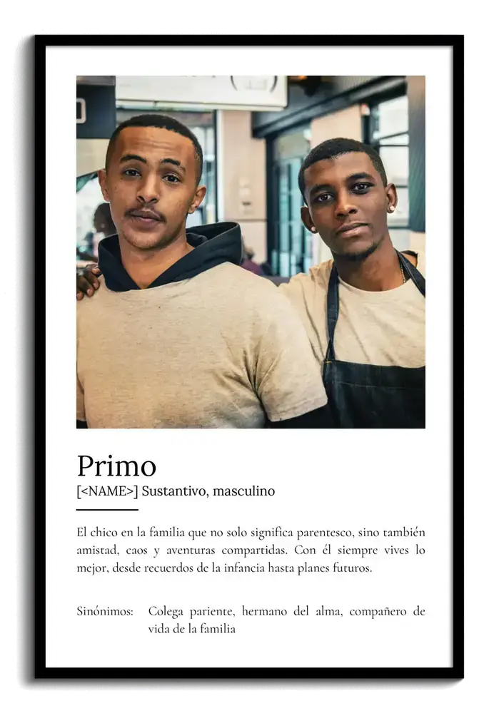 Lámina de definición de primo con foto rectangular de dos jóvenes y texto personalizado, en marco negro
