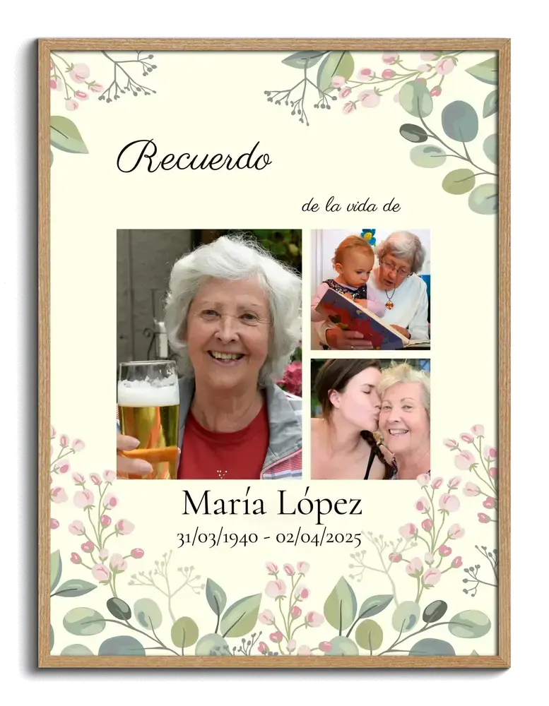Collage conmemorativo con tres fotos, flores y nombre personalizado, en un marco de madera natural