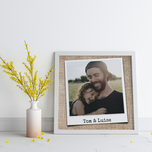 Captura momentos únicos: Crea tu propio poster Polaroid personal de familia