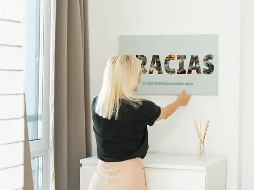 Fotocollage personalizada "GRACIAS" en póster